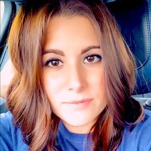 Meet your Posher, Adriana